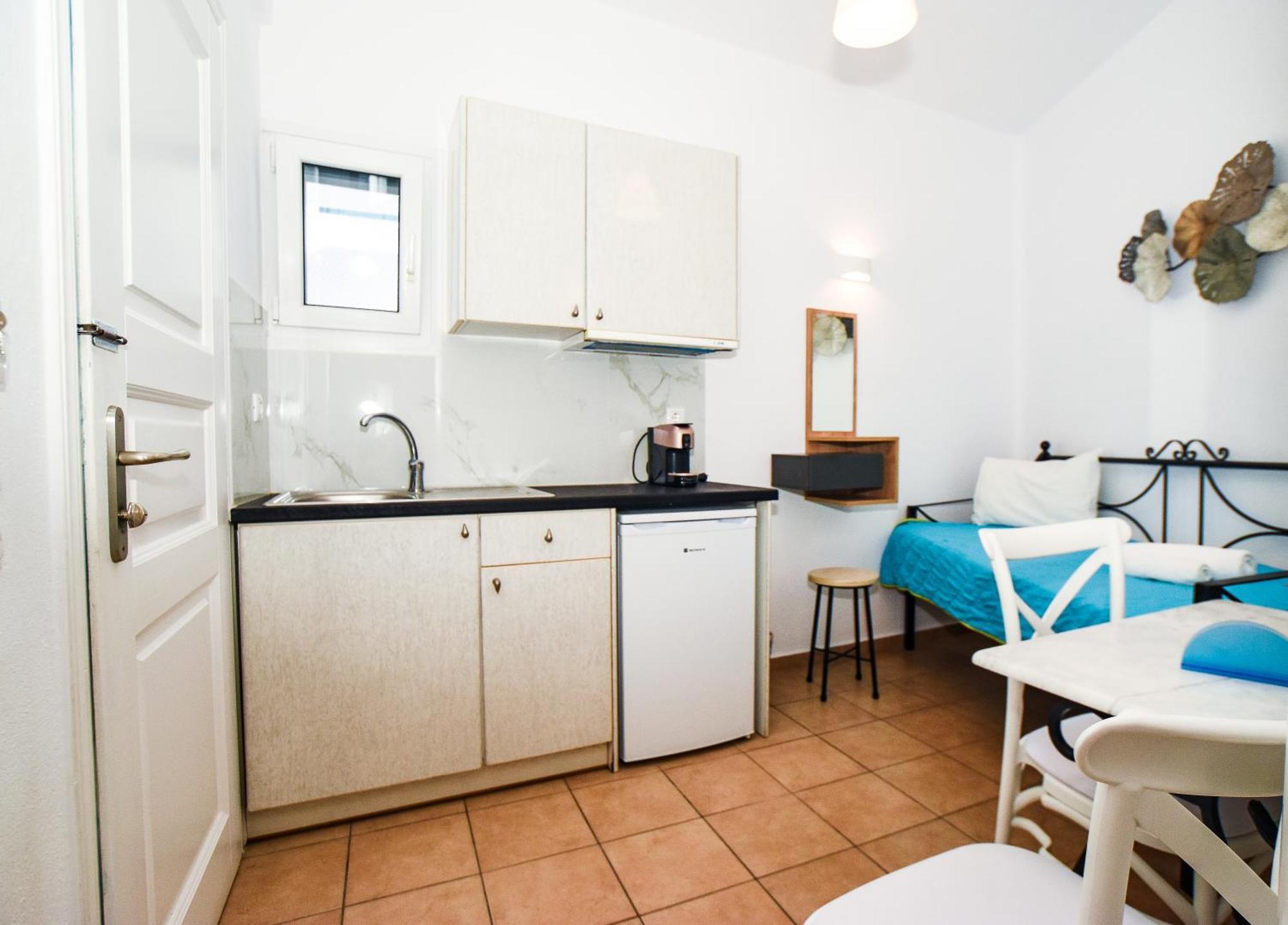 Celeste Apartments Ornos  Bagian luar foto